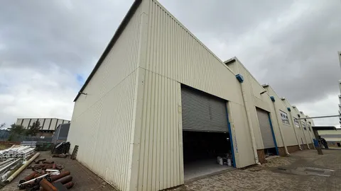 13 West View Road, Clayville Building 4 - 1972m² Industrial Prop To Let (8)